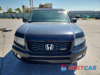 Piąte zdjęcie samochodu w środku: 2013 HONDA RIDGELINE SPORT VIN:5FPYK1F72DB018229 - miniatura