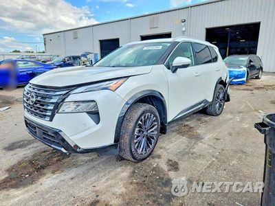 2025 NISSAN ROGUE PLATINUM JN8BT3DD0SW470371 - główne zdjęcie licytacji z USA - miniatura