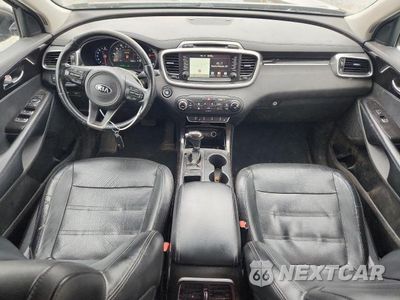 Zdjęcie 8 z 13 samochodu: 2016 KIA SORENTO EX VIN:5XYPH4A55GG050129 - miniatura