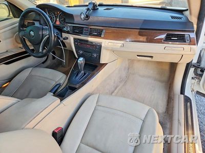Zdjęcie 8 z 12 samochodu: 2009 BMW 328 I SULEV VIN:WBAWV13559P123383 - miniatura