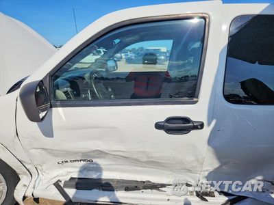 Zdjęcie 7 z 13 samochodu: 2004 CHEVROLET COLORADO VIN:1GCCS196948117281 - miniatura