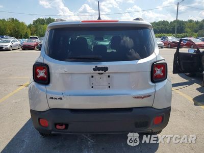 Zdjęcie 6 z 13 samochodu: 2016 JEEP RENEGADE TRAILHAWK VIN:ZACCJBCT0GPC51424 - miniatura
