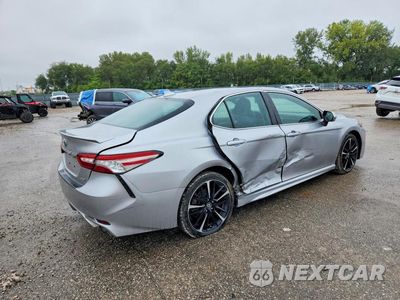 Trzecie zdjęcie samochodu z tyłu: 2019 TOYOTA CAMRY XSE VIN:4T1B61HK1KU799894 - miniatura