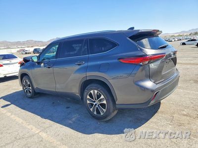 Drugie zdjęcie samochodu z przodu: 2021 TOYOTA HIGHLANDER XLE VIN:5TDGZRAH7MS537125 - miniatura