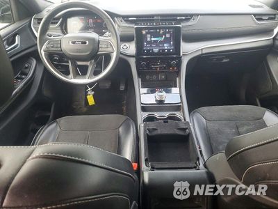 Zdjęcie 8 z 13 samochodu: 2023 JEEP GRAND CHEROKEE LAREDO VIN:1C4RJHAG3P8900787 - miniatura