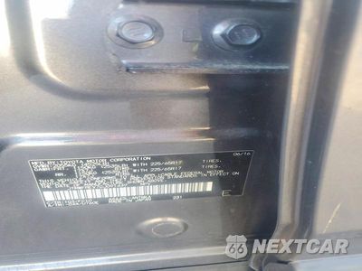 Zdjęcie 13 z 13 samochodu: 2016 TOYOTA RAV4 XLE VIN:JTMWFREV7GJ091449 - miniatura