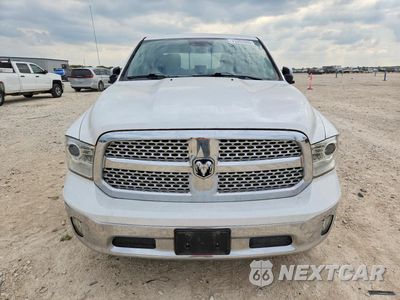 Piąte zdjęcie samochodu w środku: 2018 RAM 1500 LARAMIE VIN:1C6RR6NM1JS245317 - miniatura
