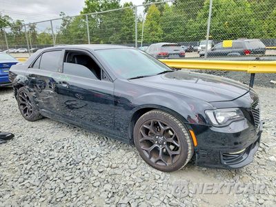 Czwarte zdjęcie samochodu z boku: 2019 CHRYSLER 300 S VIN:2C3CCABG7KH582718 - miniatura