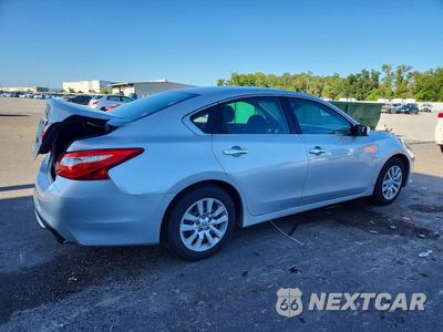 Trzecie zdjęcie samochodu z tyłu: 2017 NISSAN ALTIMA 2.5 S VIN:1N4AL3AP7HN320445 - miniatura