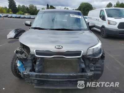 Piąte zdjęcie samochodu w środku: 2016 KIA SOUL + VIN:KNDJP3A5XG7360275 - miniatura