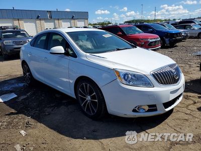 Czwarte zdjęcie samochodu z boku: 2016 BUICK VERANO SPORT TOURING VIN:1G4PW5SK1G4131591 - miniatura