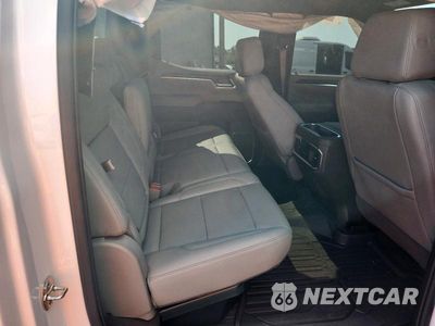 Zdjęcie 10 z 12 samochodu: 2026 GMC SIERRA K1500 SLT VIN:1GTUUDED9TZ306087 - miniatura