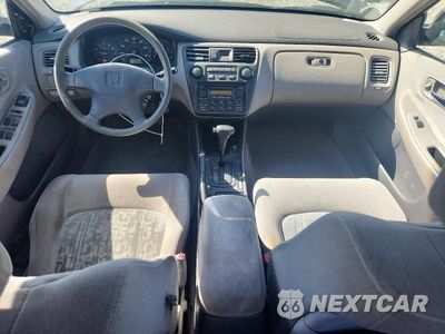 Zdjęcie 8 z 12 samochodu: 2000 HONDA ACCORD EX VIN:JHMCG5650YC018046 - miniatura