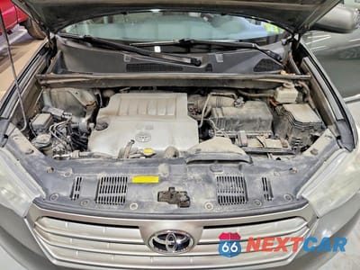 Zdjęcie 12 z 13 samochodu: 2013 TOYOTA HIGHLANDER SE VIN:5TDBK3EH3DS267882 - miniatura