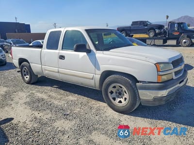 Czwarte zdjęcie samochodu z boku: 2003 CHEVROLET SILVERADO C1500 VIN:2GCEC19T831334060 - miniatura