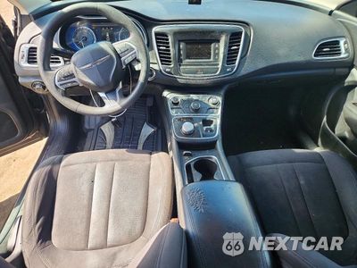 Zdjęcie 8 z 12 samochodu: 2015 CHRYSLER 200 LIMITED VIN:1C3CCCAB5FN654594 - miniatura