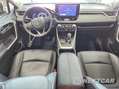 Zdjęcie 8 z 12 samochodu: 2023 TOYOTA RAV4 XLE PREMIUM VIN:JTMB6RFV1PD093886 - miniatura