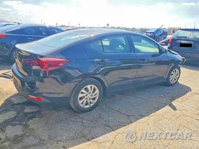 Trzecie zdjęcie samochodu z tyłu: 2020 HYUNDAI ELANTRA SE VIN:5NPD74LF4LH611032 - miniatura