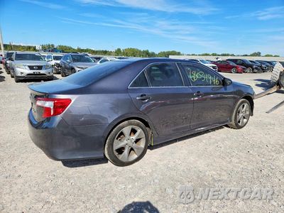 Trzecie zdjęcie samochodu z tyłu: 2014 TOYOTA CAMRY SE SPORT VIN:4T1BF1FK7EU772433 - miniatura