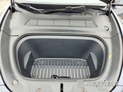 Zdjęcie 12 z 13 samochodu: 2023 TESLA MODEL Y VIN:7SAYGDEF0PF883194 - miniatura