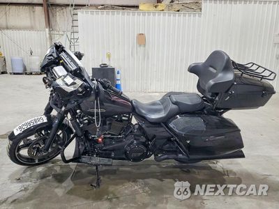 Trzecie zdjęcie samochodu z tyłu: 2024 HARLEY-DAVIDSON FLHX VIN:1HD1KB710RB606665 - miniatura