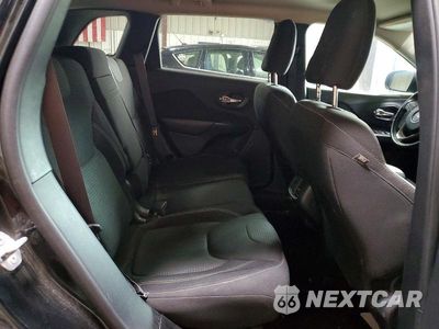 Zdjęcie 11 z 13 samochodu: 2016 JEEP CHEROKEE LATITUDE VIN:1C4PJMCS4GW194829 - miniatura