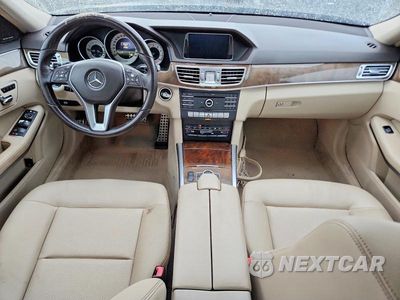 Zdjęcie 8 z 13 samochodu: 2016 MERCEDES-BENZ E 350 VIN:WDDHF5KB7GB299813 - miniatura