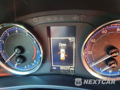 Zdjęcie 9 z 12 samochodu: 2018 TOYOTA COROLLA XLE VIN:2T1BURHE4JC059092 - miniatura