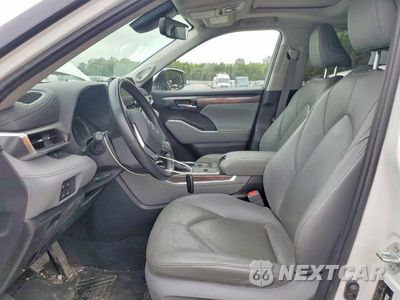 Zdjęcie 7 z 13 samochodu: 2021 TOYOTA HIGHLANDER HYBRID LIMITED VIN:5TDYARAH6MS506654 - miniatura