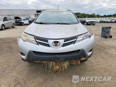 Piąte zdjęcie samochodu w środku: 2015 TOYOTA RAV4 LE VIN:JTMZFREV5FJ057263 - miniatura