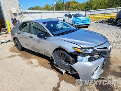 Czwarte zdjęcie samochodu z boku: 2020 TOYOTA CAMRY SE NIGHTSHADE VIN:4T1G11AKXLU317861 - miniatura