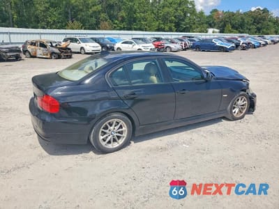 Trzecie zdjęcie samochodu z tyłu: 2010 BMW 328 I VIN:WBAPH7G52ANM49344 - miniatura