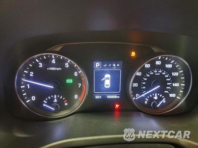 Zdjęcie 9 z 12 samochodu: 2018 HYUNDAI ELANTRA SEL VIN:5NPD84LF9JH218430 - miniatura