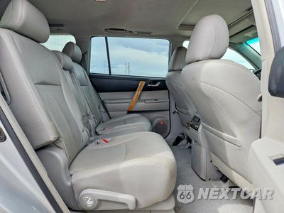 Zdjęcie 11 z 14 samochodu: 2009 TOYOTA HIGHLANDER HYBRID LIMITED VIN:JTEEW44AX92034197 - miniatura