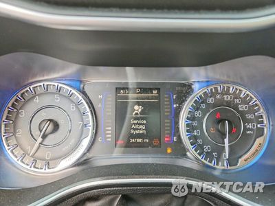 Zdjęcie 9 z 12 samochodu: 2015 CHRYSLER 200 LIMITED VIN:1C3CCCAB3FN652908 - miniatura