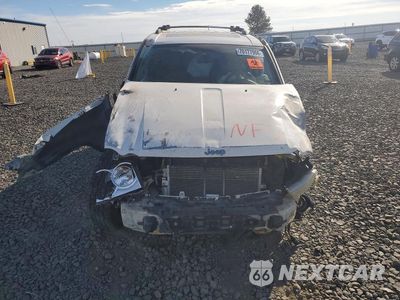 Piąte zdjęcie samochodu w środku: 2005 JEEP GRAND CHEROKEE LAREDO VIN:1J4HR48N15C577118 - miniatura