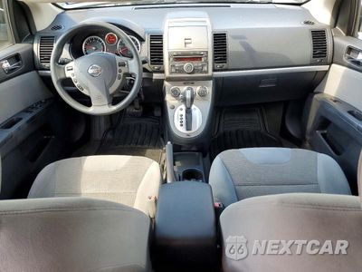 Zdjęcie 8 z 12 samochodu: 2010 NISSAN SENTRA 2.0 VIN:3N1AB6AP3AL632091 - miniatura