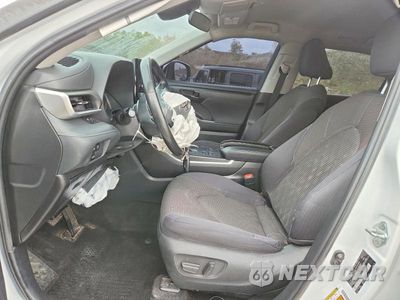 Zdjęcie 7 z 14 samochodu: 2023 TOYOTA HIGHLANDER LE VIN:5TDKDRBH8PS505960 - miniatura
