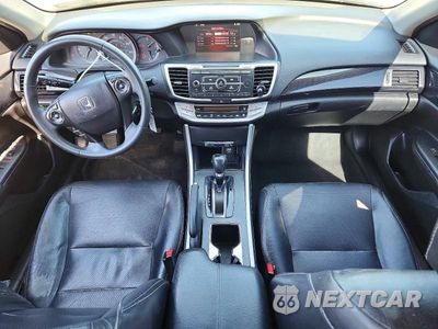 Zdjęcie 8 z 12 samochodu: 2015 HONDA ACCORD SPORT VIN:1HGCR2F56FA228574 - miniatura
