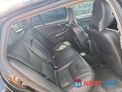 Zdjęcie 11 z 13 samochodu: 2017 VOLVO V60 CROSS COUNTRY PREMIER VIN:YV440MWK6H1027224 - miniatura