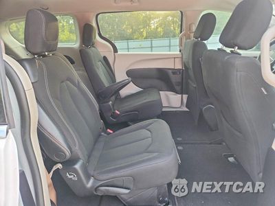 Zdjęcie 11 z 13 samochodu: 2022 CHRYSLER VOYAGER LX VIN:2C4RC1CG2NR226891 - miniatura