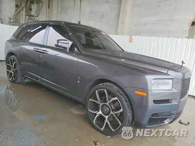 Czwarte zdjęcie samochodu z boku: 2021 ROLLS-ROYCE CULLINAN BLACK BADGE VIN:SLATV8C0XMU205128 - miniatura