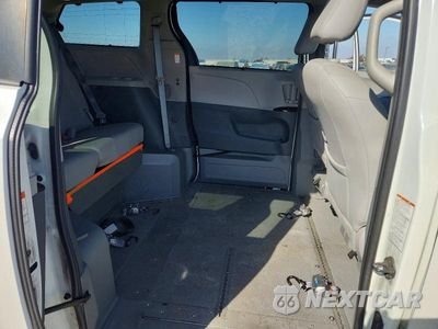 Zdjęcie 11 z 13 samochodu: 2020 TOYOTA SIENNA XLE 8-PASSENGER VIN:5TDYZ3DC0LS037582 - miniatura