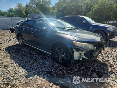 Czwarte zdjęcie samochodu z boku: 2014 TOYOTA CAMRY SE VIN:4T1BF1FK1EU324804 - miniatura