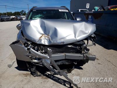 Piąte zdjęcie samochodu w środku: 2016 JEEP COMPASS LATITUDE VIN:1C4NJCEA3GD773683 - miniatura