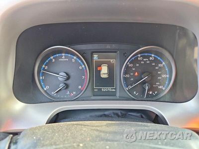 Zdjęcie 9 z 13 samochodu: 2017 TOYOTA RAV4 LE VIN:JTMZFREV7HJ716074 - miniatura