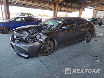 2022 TOYOTA CAMRY SE 4T1G11AK0NU704129 - główne zdjęcie licytacji z USA - miniatura