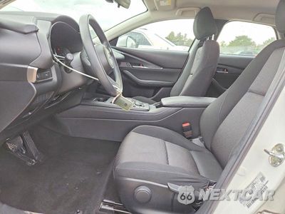 Zdjęcie 7 z 13 samochodu: 2023 MAZDA CX-30 VIN:3MVDMBAM8PM587508 - miniatura