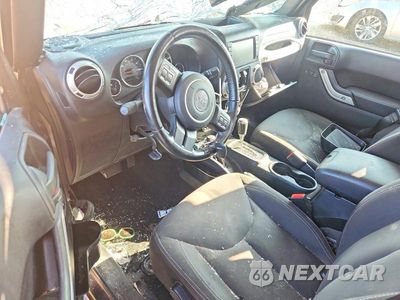 Zdjęcie 8 z 12 samochodu: 2017 JEEP WRANGLER UNLIMITED SAHARA VIN:1C4BJWEG3HL511422 - miniatura