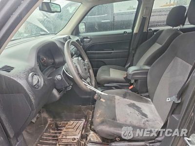 Zdjęcie 7 z 13 samochodu: 2017 JEEP PATRIOT SPORT VIN:1C4NJRBB7HD114877 - miniatura